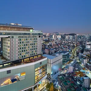 Hotel Holiday Express Hongdae, An Ihg, Seúl